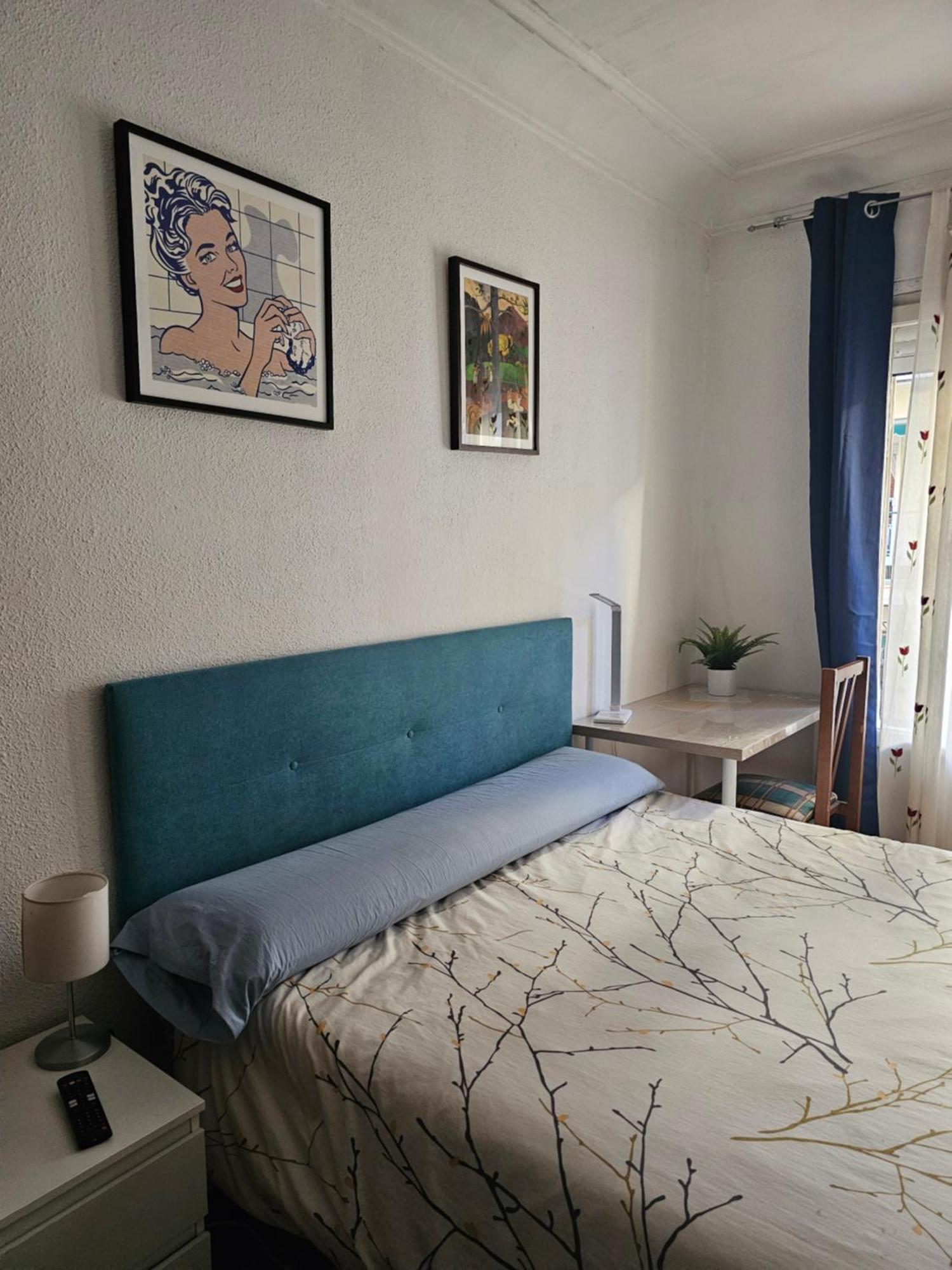 Centrica Habitacion Bed & Breakfast Madrid Exterior photo